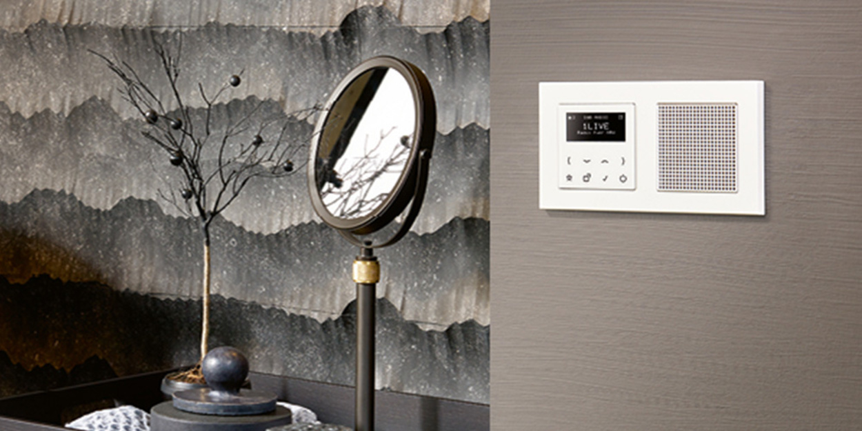 JUNG Smart Radio DAB+ bei Elektro-Ziegler GmbH & Co. KG in Würzburg