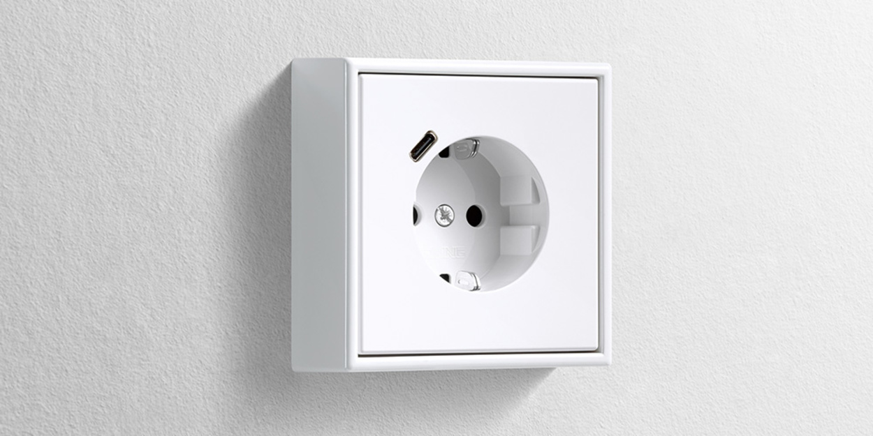 Erweiterter Anschlussraum für die Nachrüstung bei Elektro-Ziegler GmbH & Co. KG in Würzburg