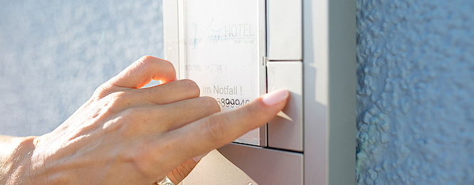 Sprech­anlagen bei Elektro-Ziegler GmbH & Co. KG in Würzburg